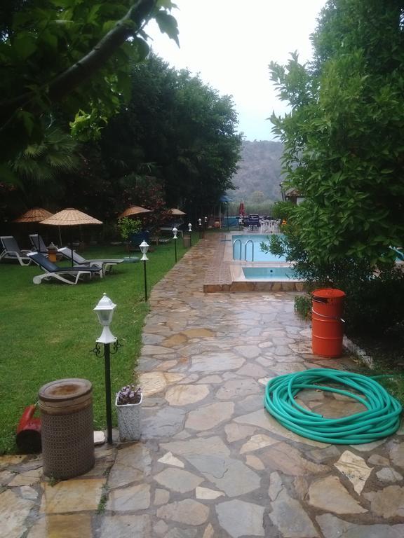 Holiday Hotel Дальян Экстерьер фото